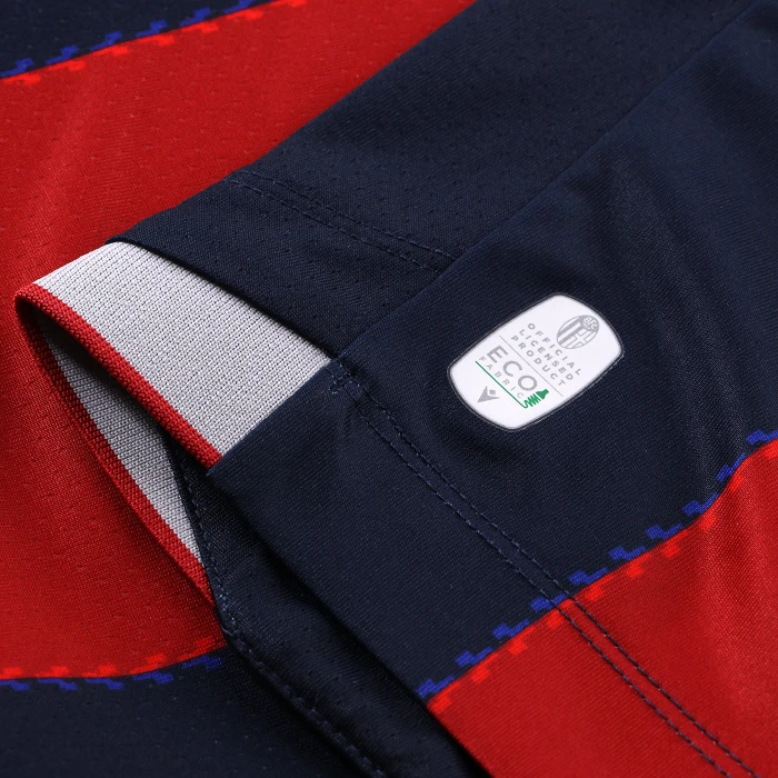 Bologna 2026-27 home kit cuff detail