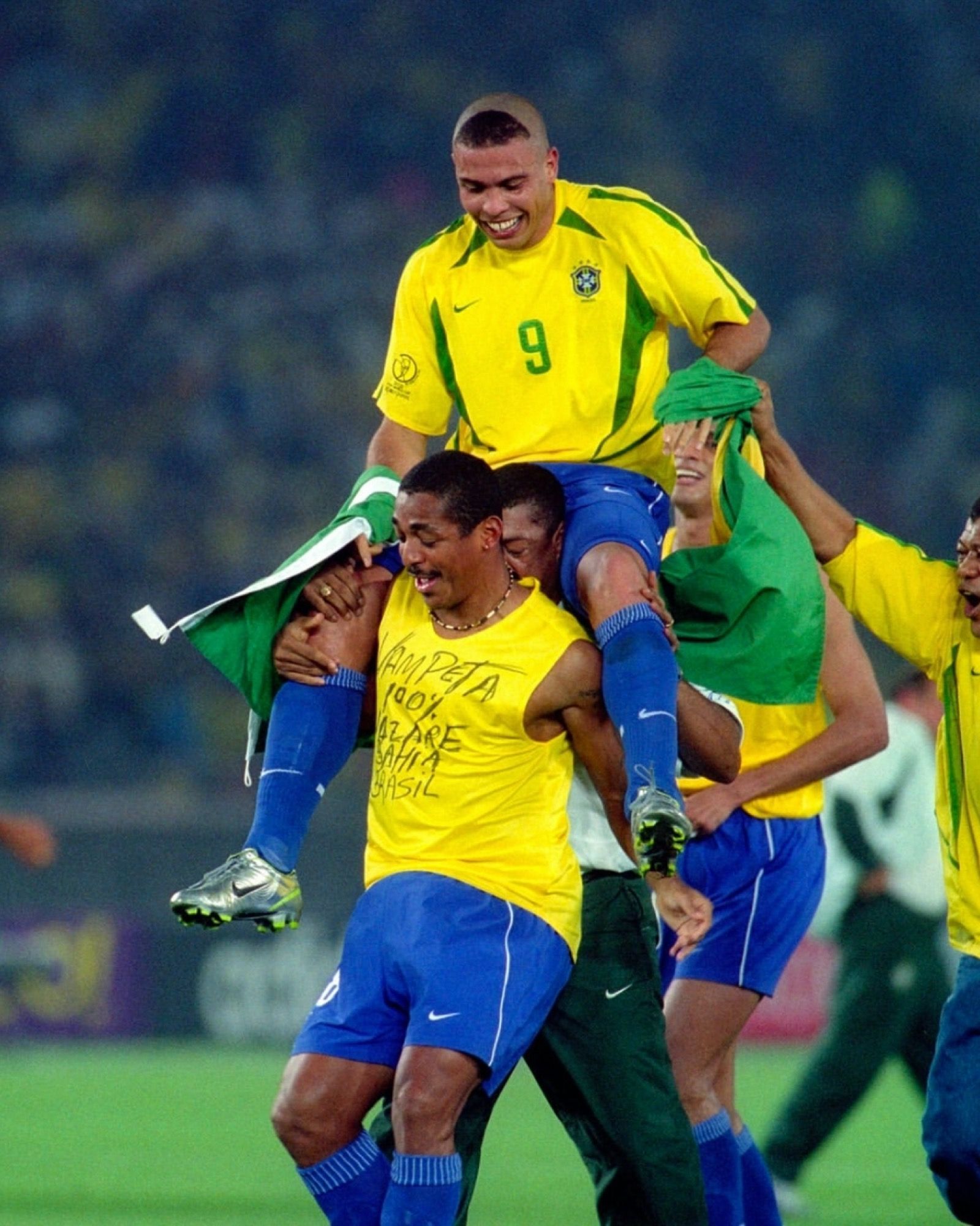 Ronaldo wearing Nike Mercurial boots at the 1998 World Cup in France