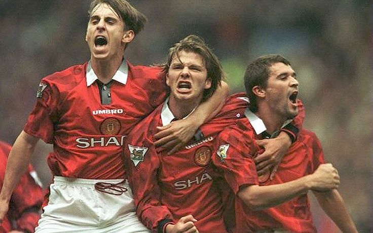 Manchester United 1995-96 Umbro home kit