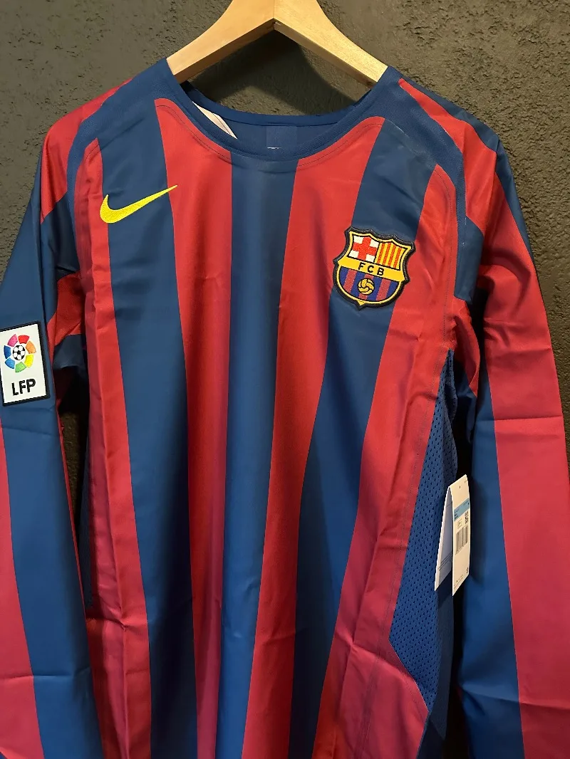 FC Barcelona 2005-06 Home Kit Reissue