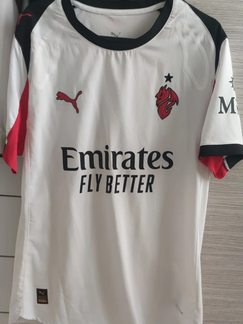 AC Milan 2025-26 Away Kit