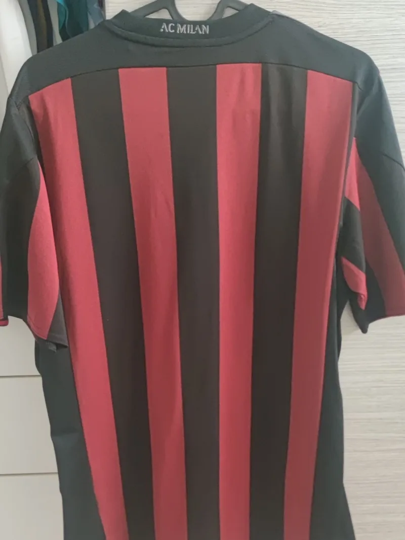 AC Milan 2015-16 Home Kit