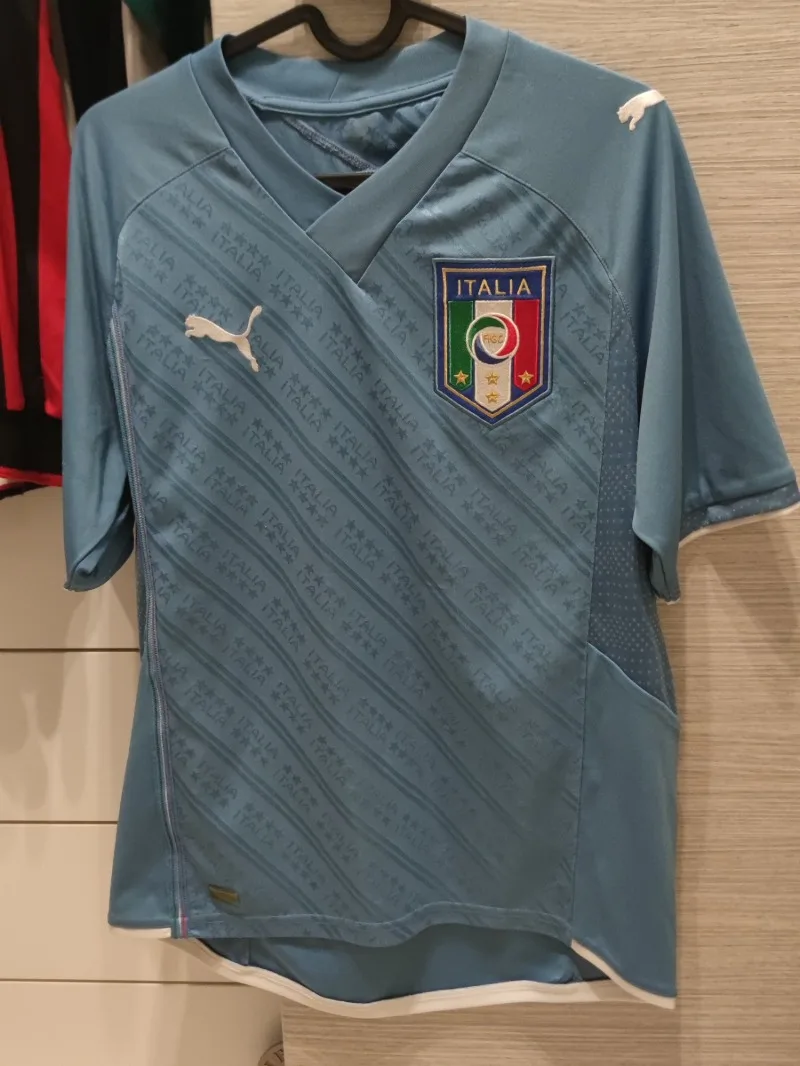 Italy 2009 Home Kit