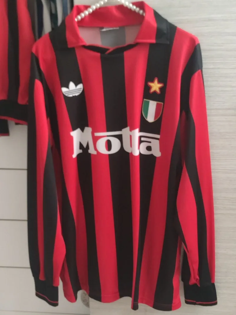 AC Milan 1992-93 Home Kit