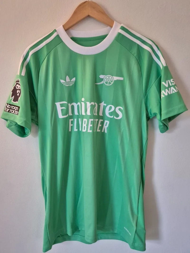 Arsenal FC 2025-26 GK 4 Kit