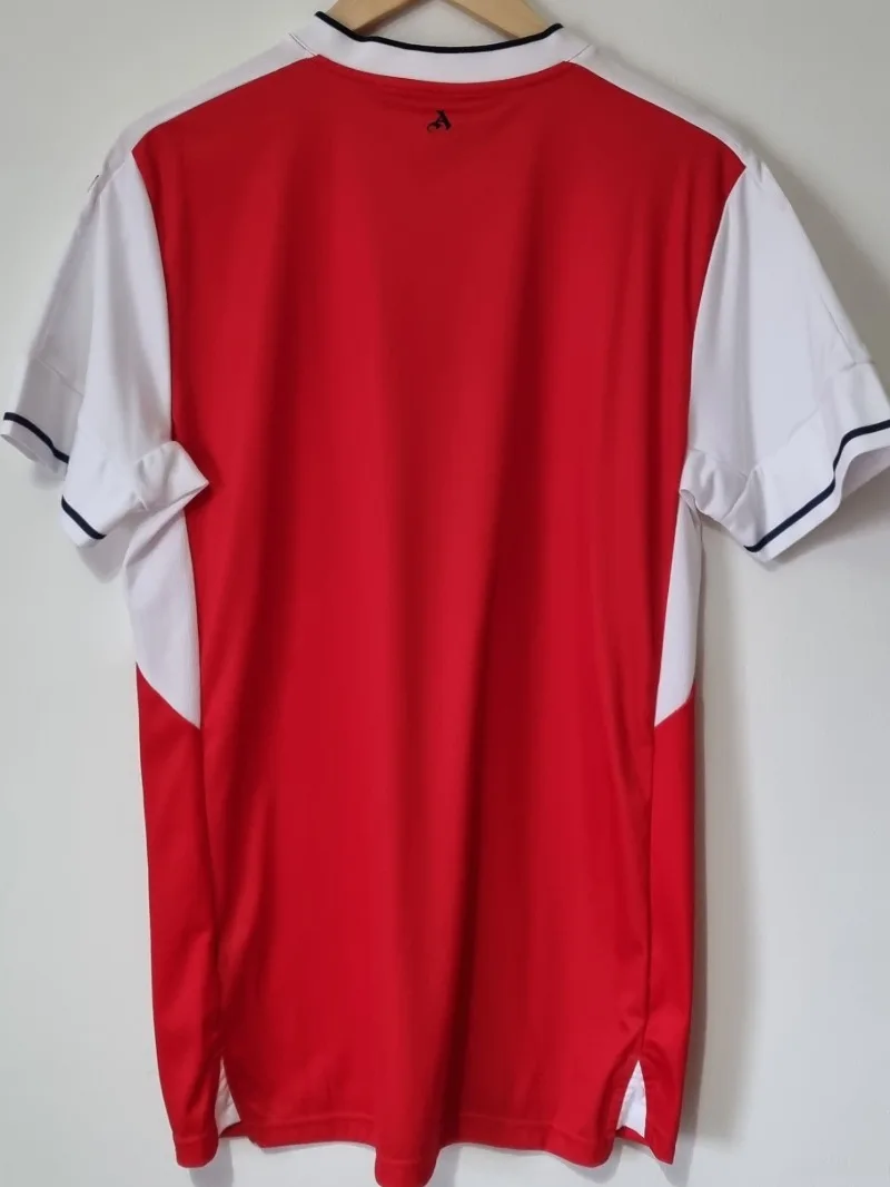 Arsenal FC 2016-17 Home Kit