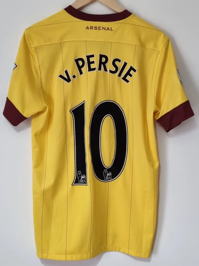 Arsenal FC 2010-11 Away Kit