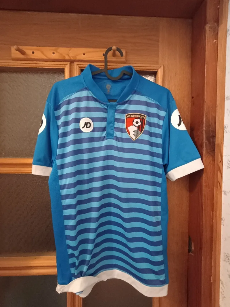 AFC Bournemouth 2016-17 Away Kit
