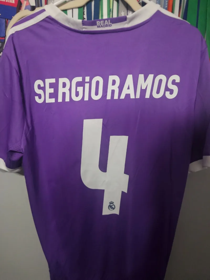 Real Madrid 2016-17 Away Kit
