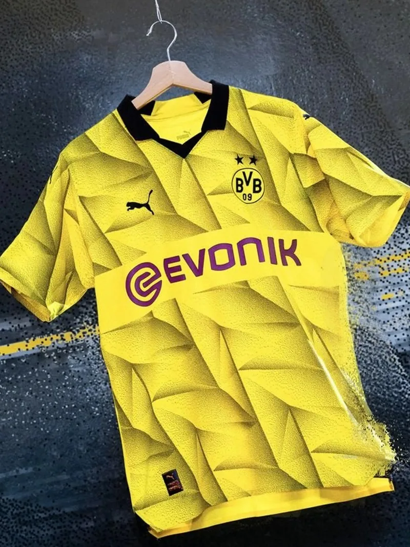 Borussia Dortmund 2023-24 Champions League Final Kit