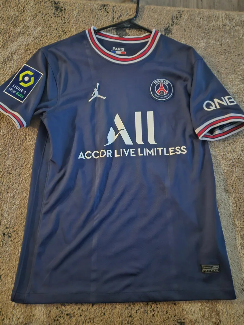 Paris Saint-Germain 2021-22 Home Kit