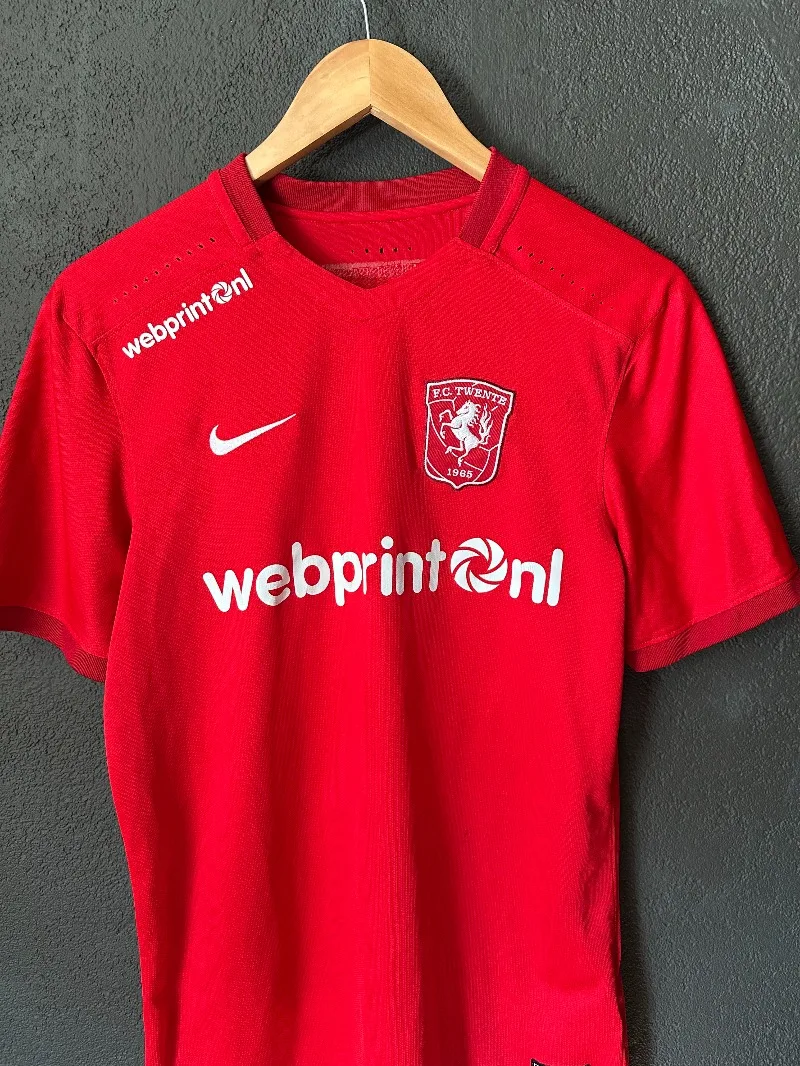 FC Twente 2015-16 Home Kit