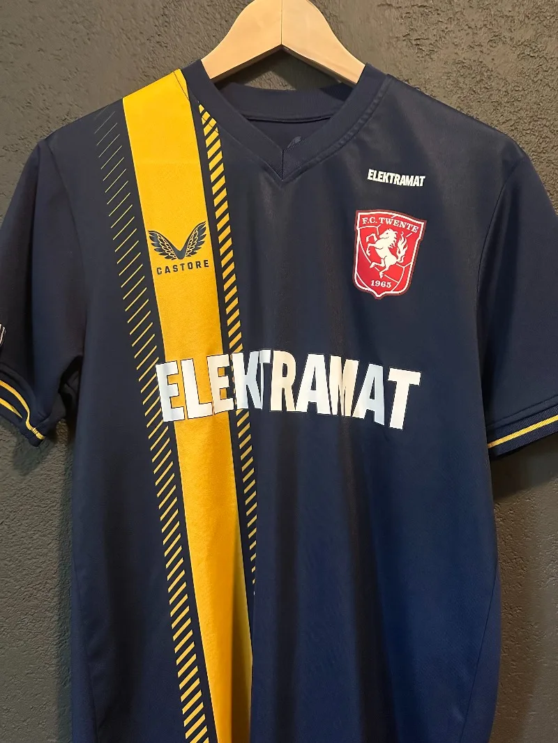 FC Twente 2023-24 Away Kit