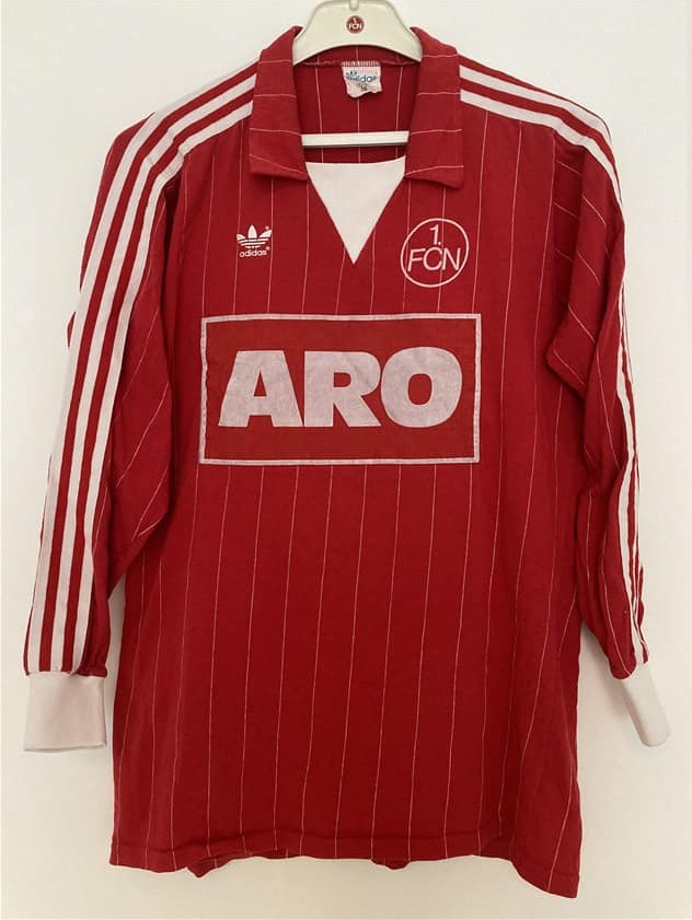 1. FC Nürnberg 1982-83 Home 2 Kit