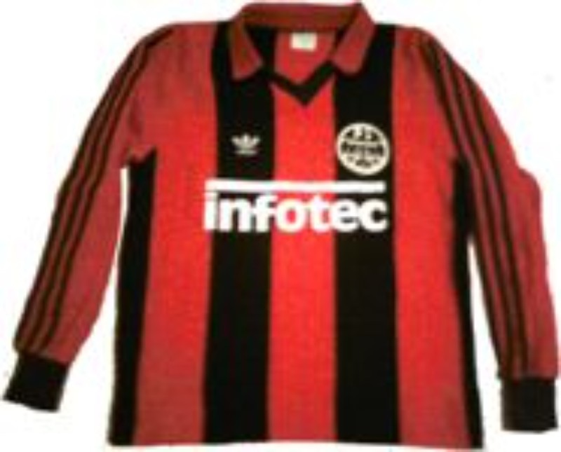 Eintracht Frankfurt 1982-83 Home Kit