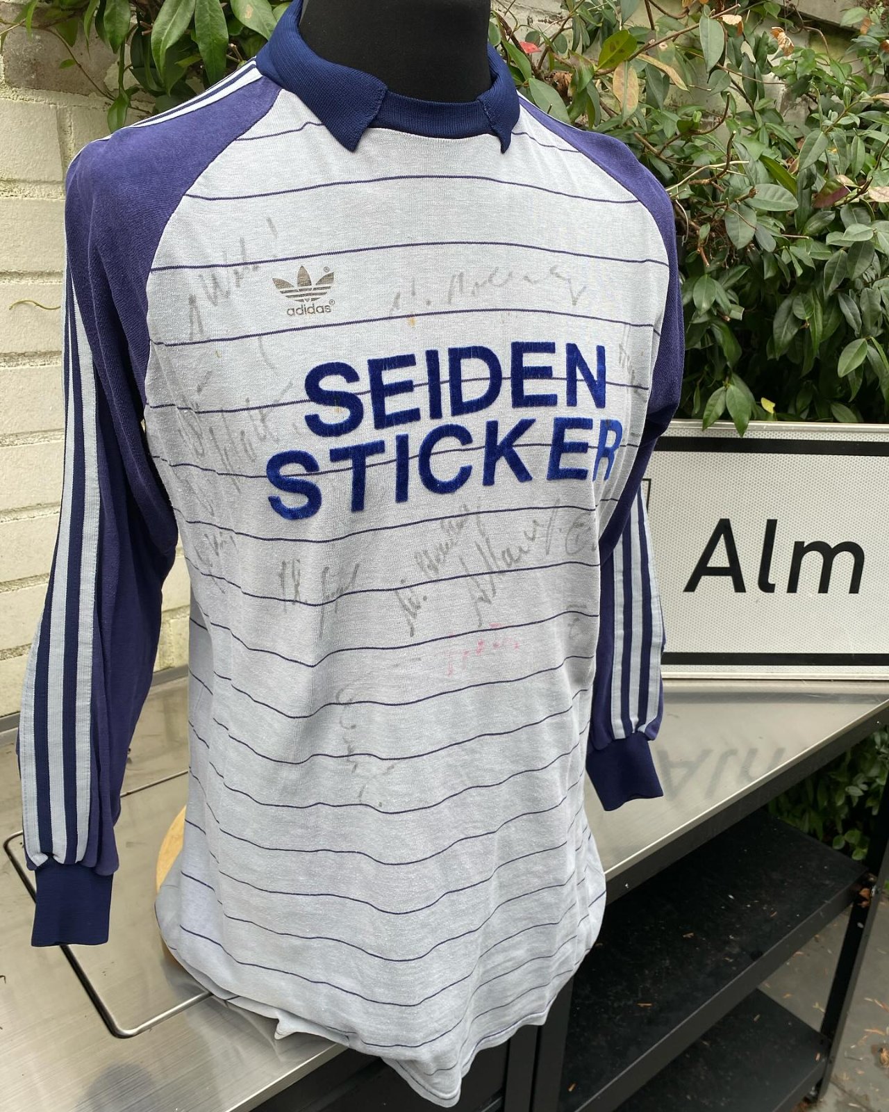Arminia Bielefeld 1982-83 GK 1 Kit
