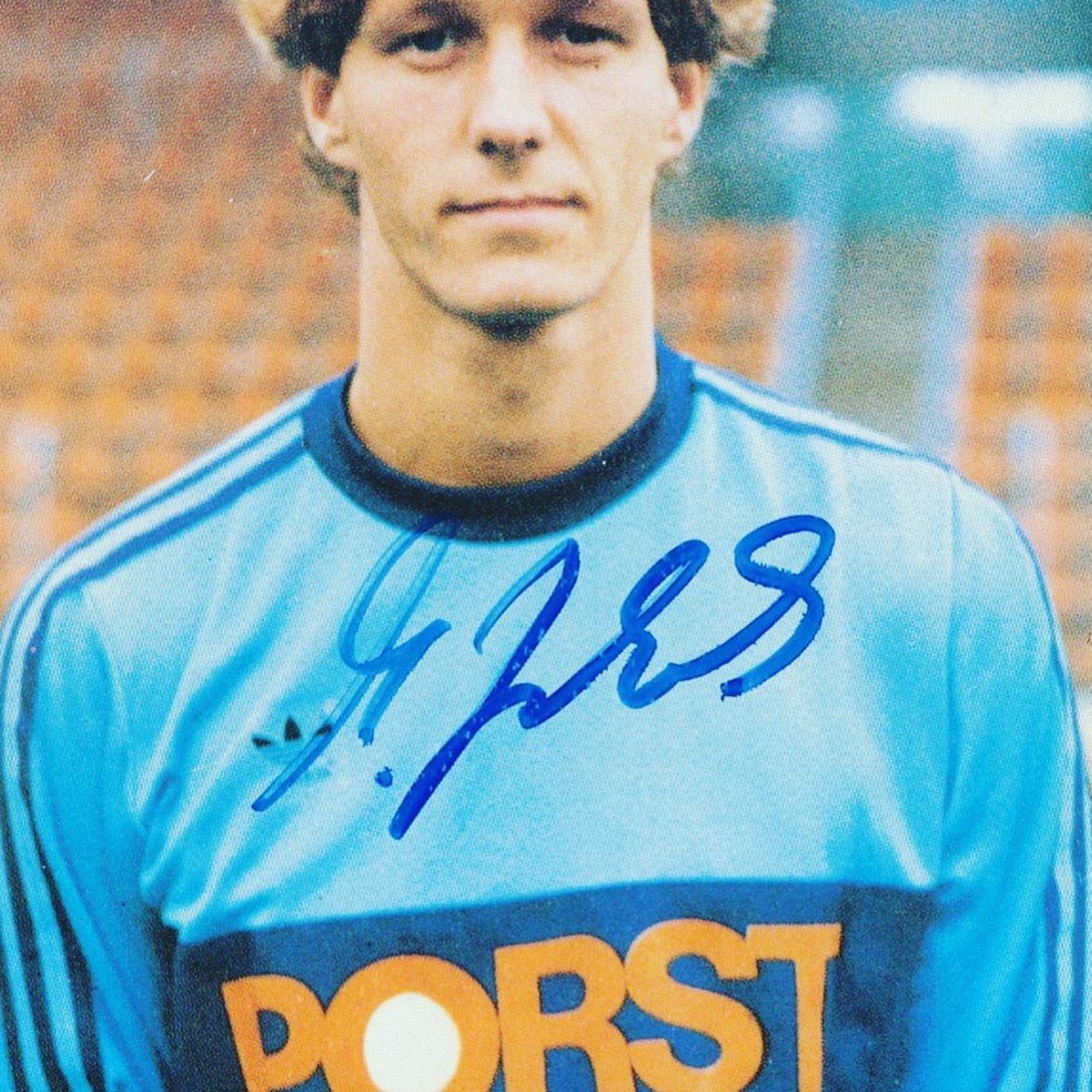 VfL Bochum 1982-83 Home Kit