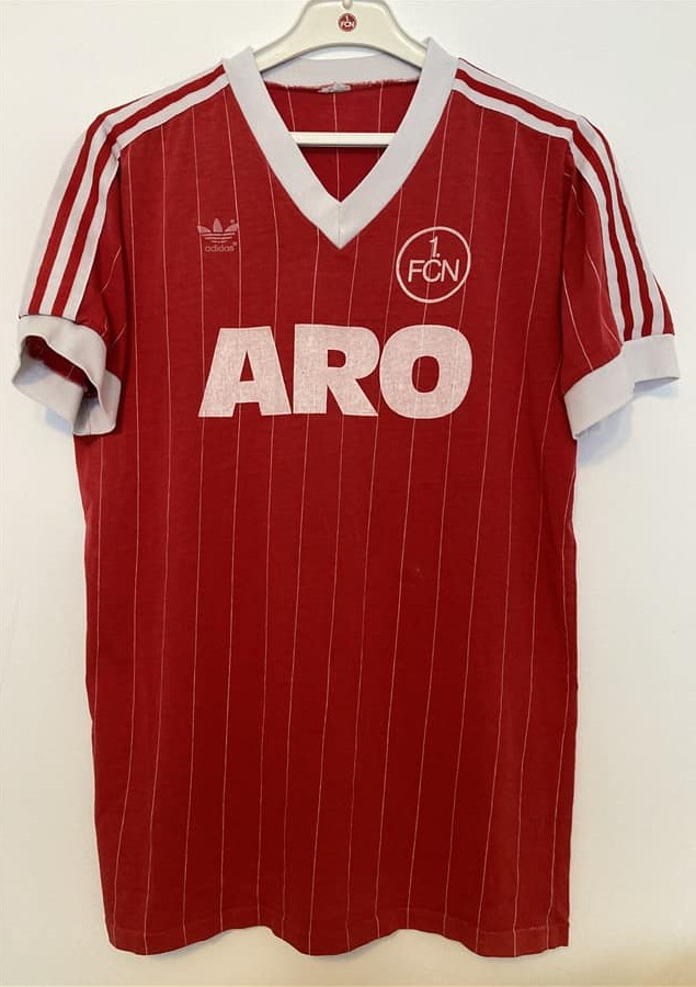 1. FC Nürnberg 1983-84 Home 2 Kit