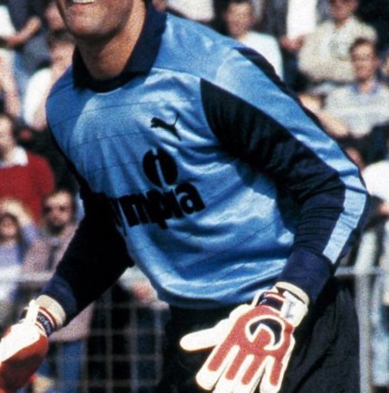 Werder Bremen 1983-84 GK 1 Kit