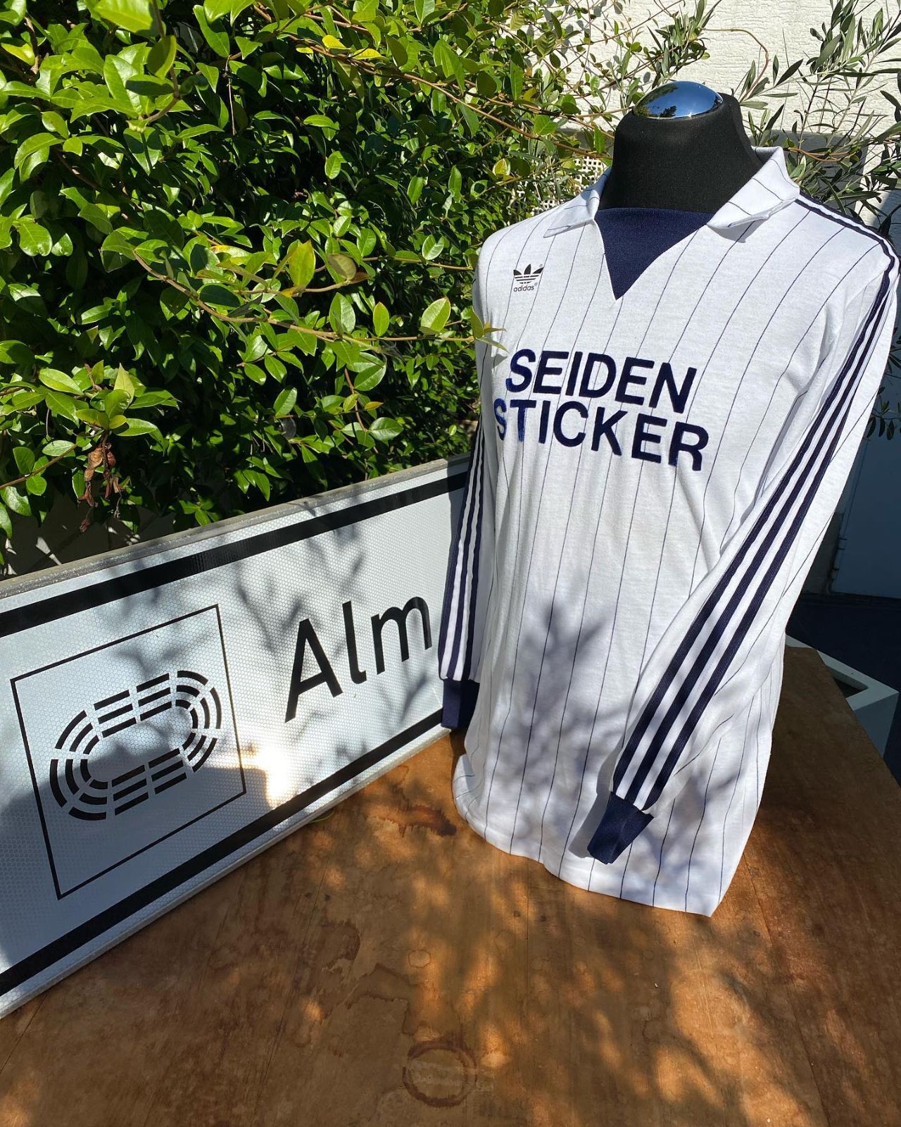 Arminia Bielefeld 1983-84 Away Kit