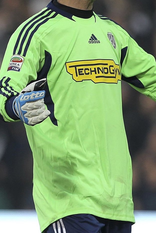 AC Cesena 2011-12 GK 1 Kit