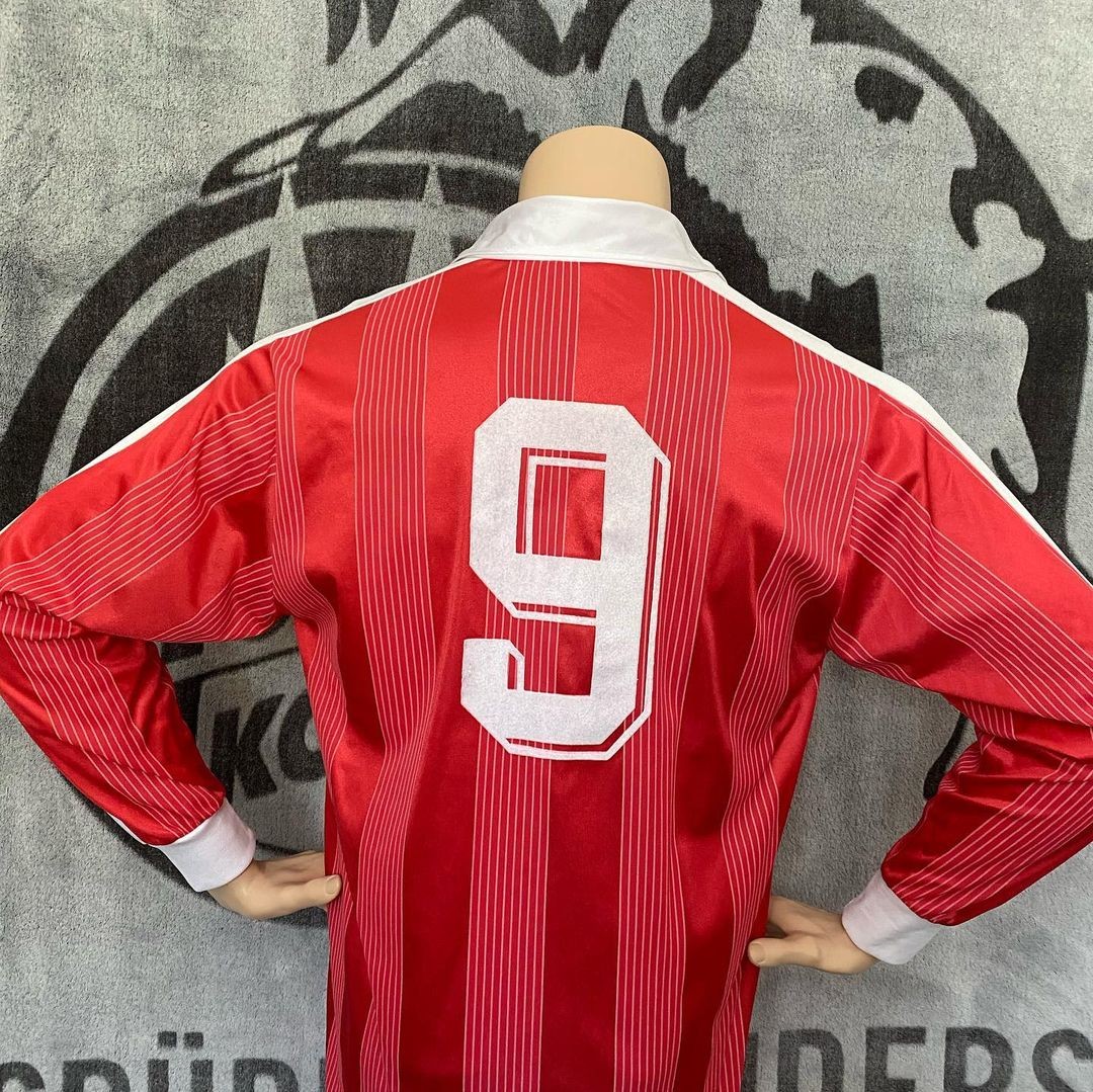 1. FC Köln 1984-85 Away 2 Kit
