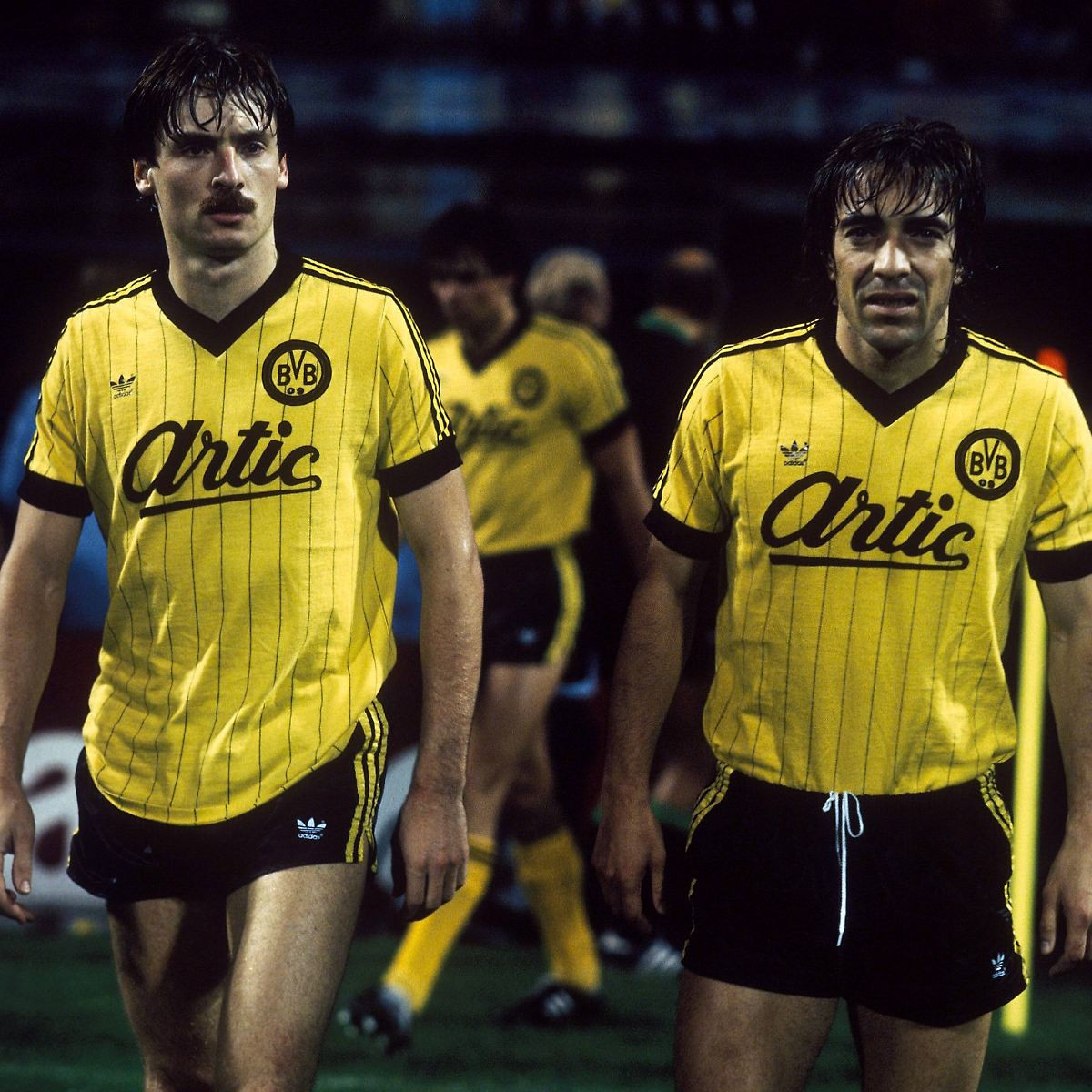 Borussia Dortmund 1985-86 Home Kit
