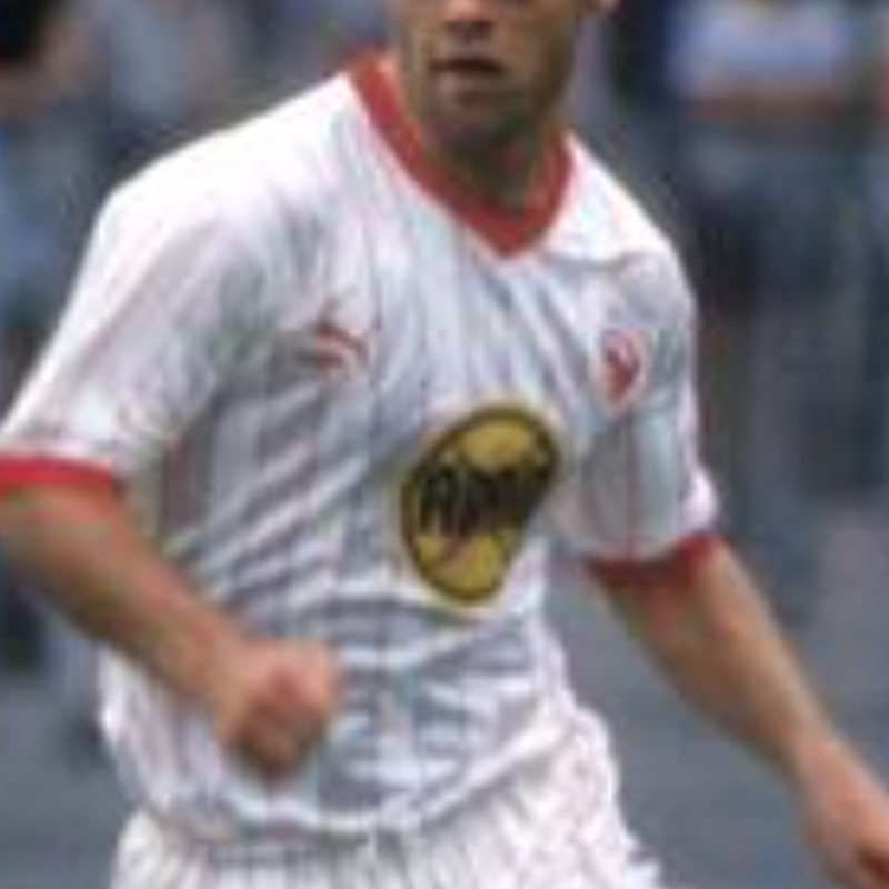 Fortuna Düsseldorf 1985-86 Home Kit