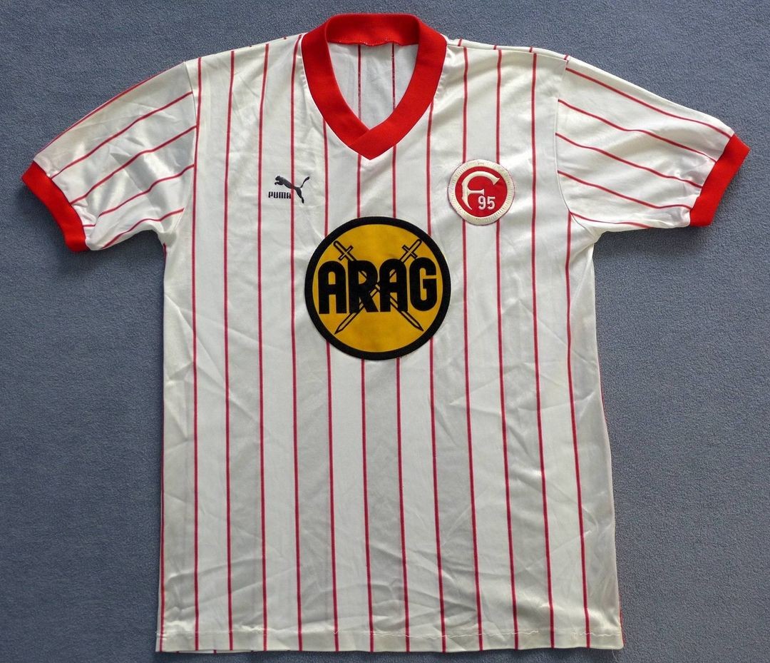 Fortuna Düsseldorf 1985-86 Home Kit