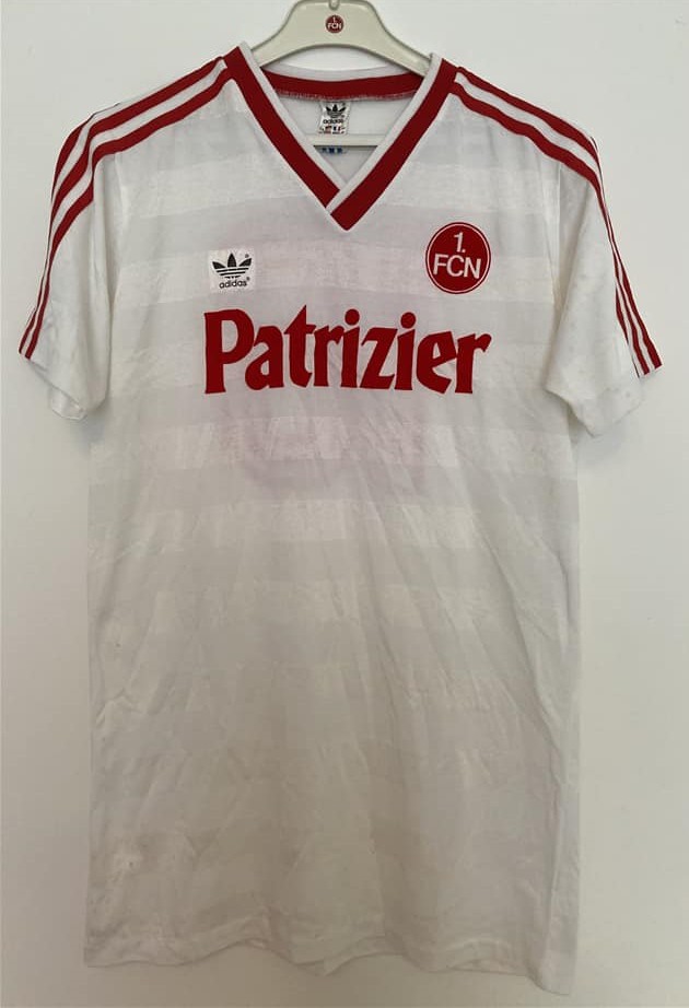 1. FC Nürnberg 1986-87 Away Kit