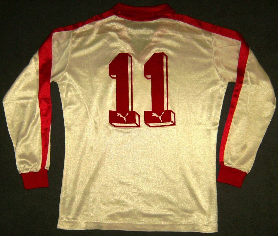 Fortuna Düsseldorf 1986-87 Third Kit