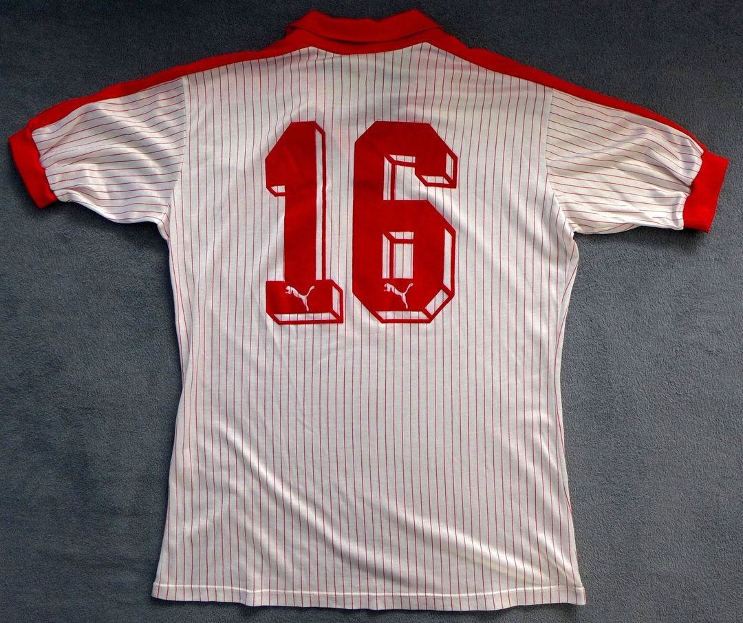 Fortuna Düsseldorf 1986-87 Home 2 Kit