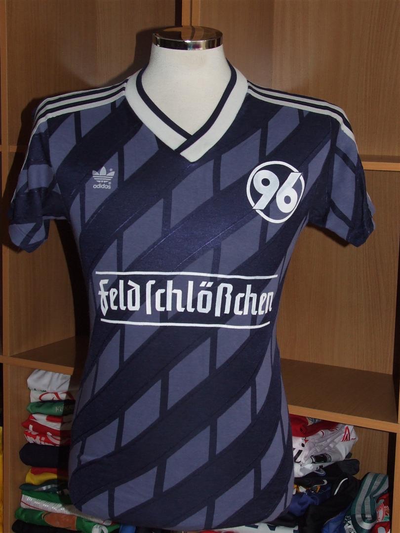 Hannover 96 1987-88 Away Kit
