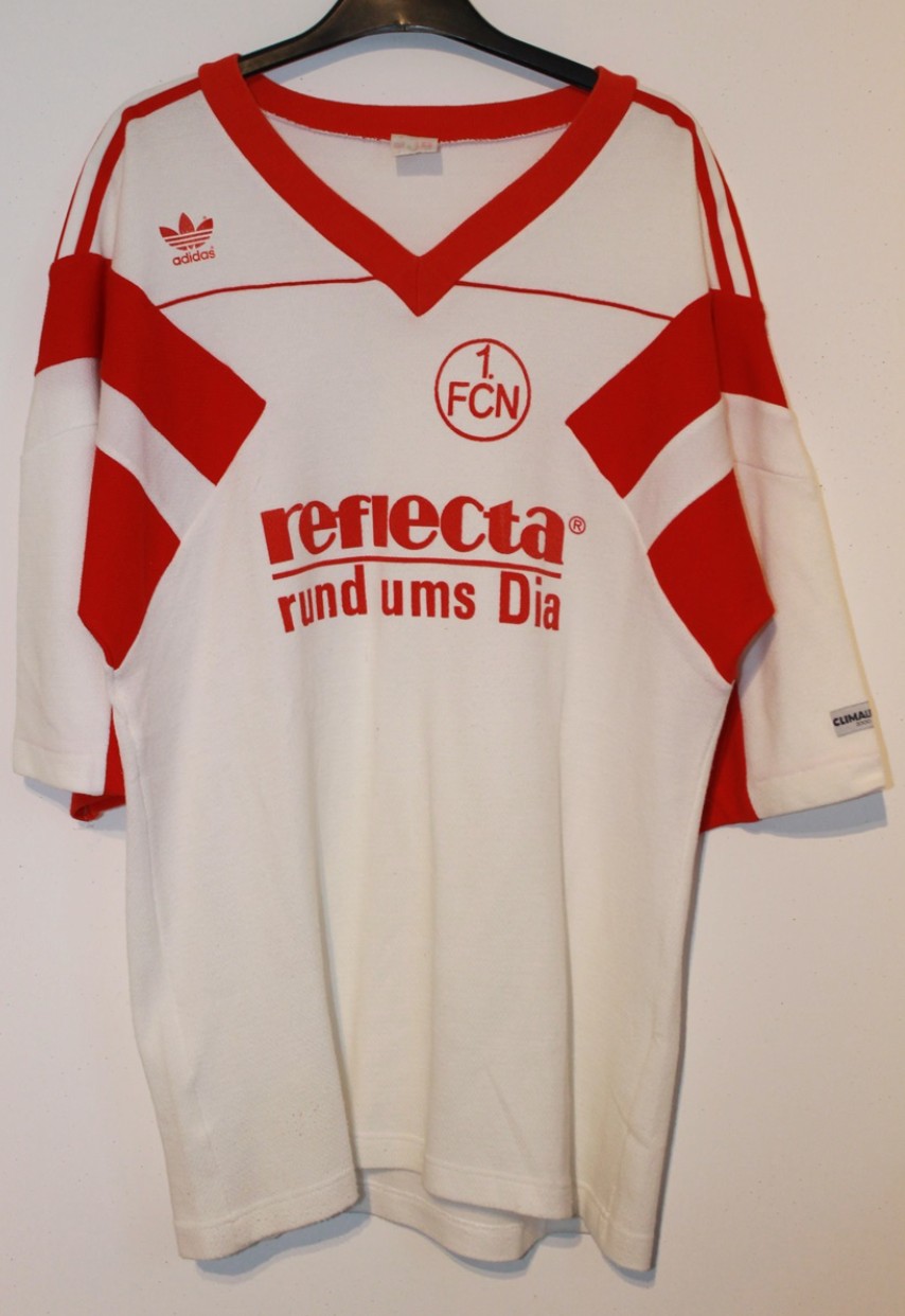 1. FC Nürnberg 1987-88 Away Kit