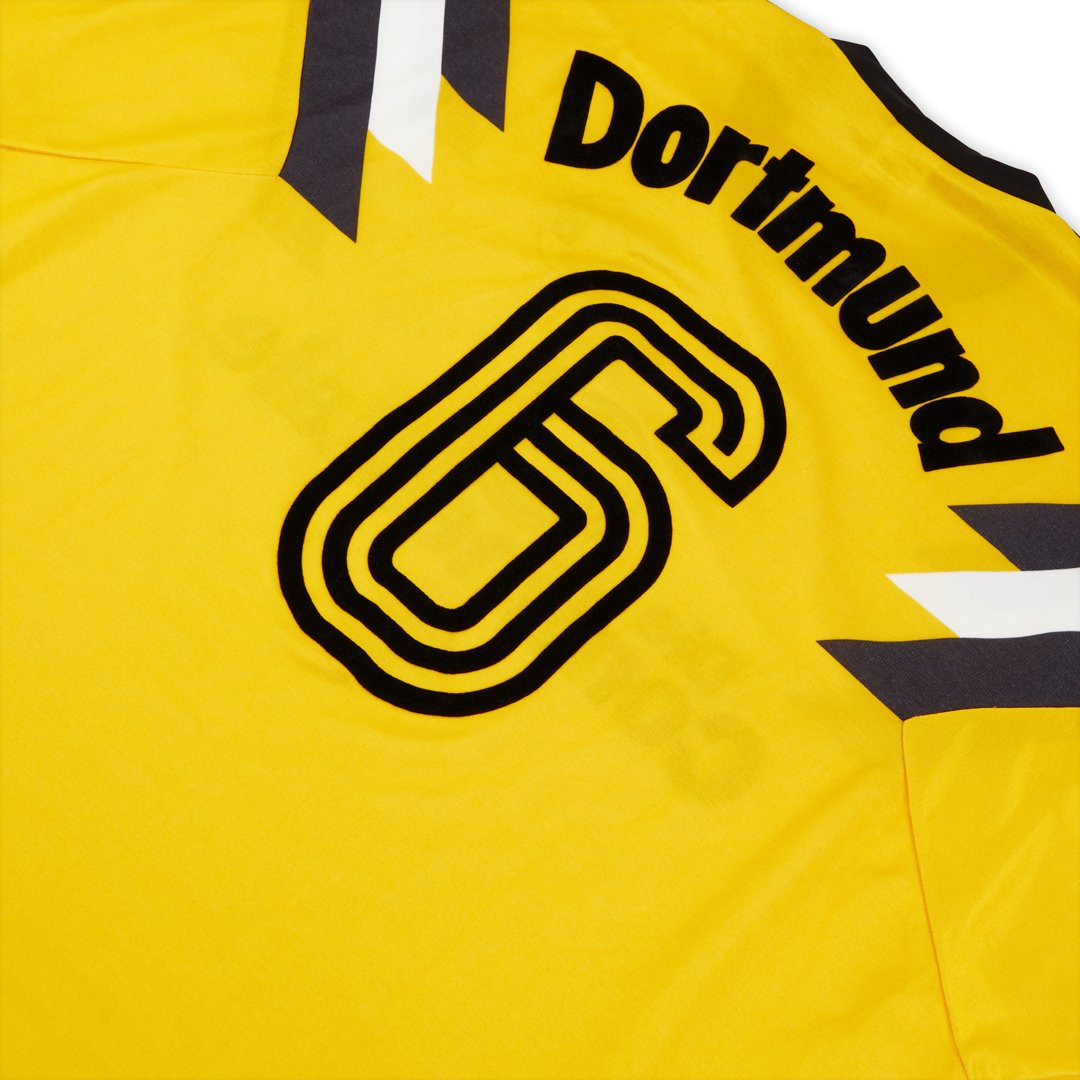 Borussia Dortmund 1988-89 DFB-Pokal Final Kit