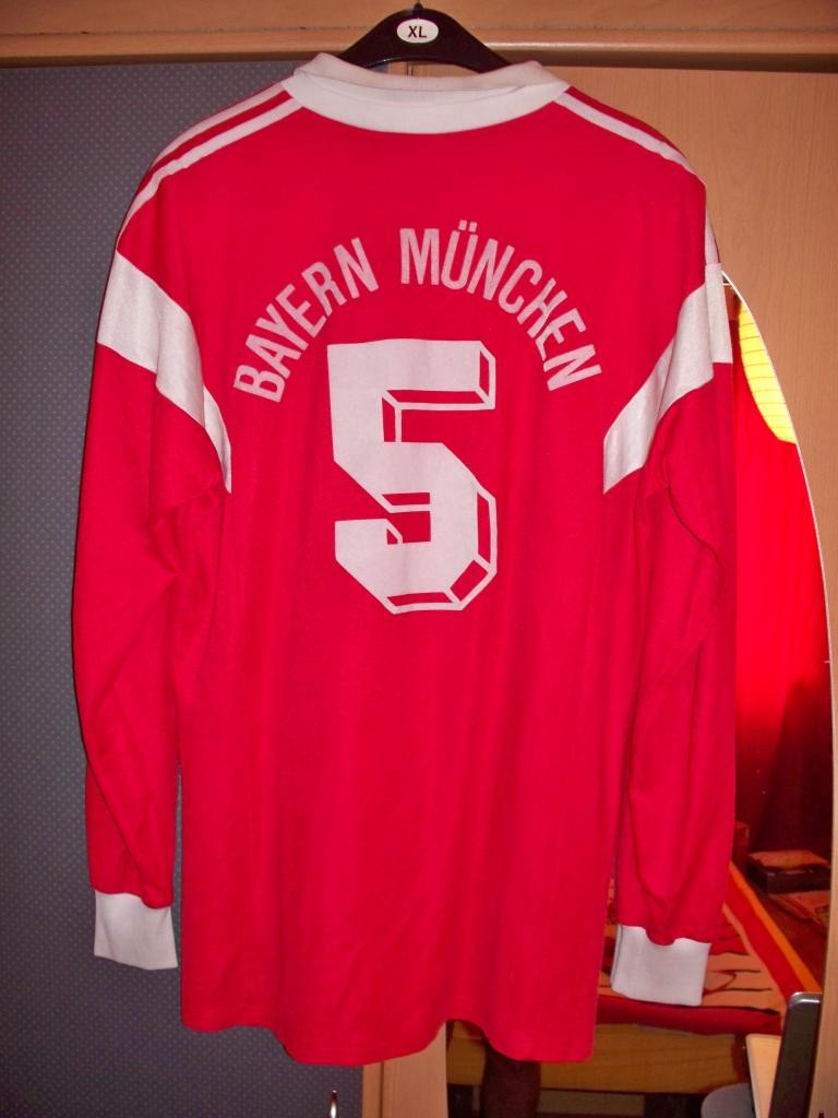 Bayern München 1988-89 Home Kit