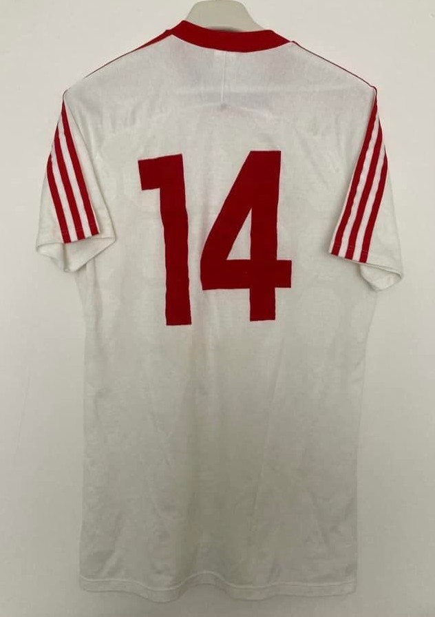 1. FC Nürnberg 1988-89 Away 2 Kit