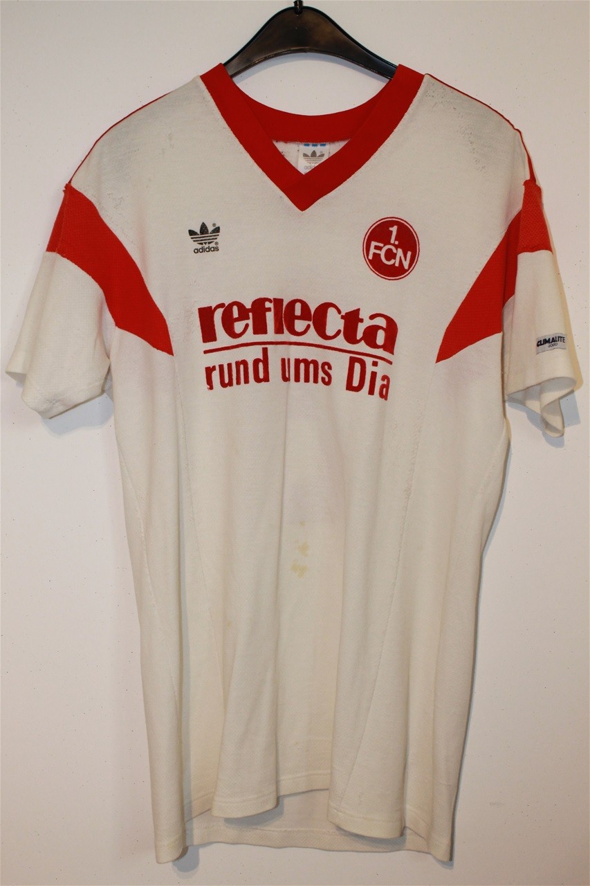 1. FC Nürnberg 1989-90 Away Kit