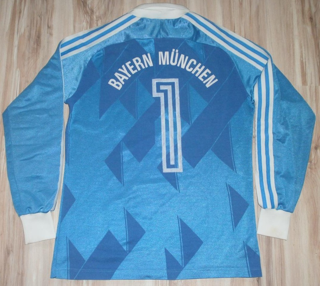 Bayern München 1990-91 GK Kit