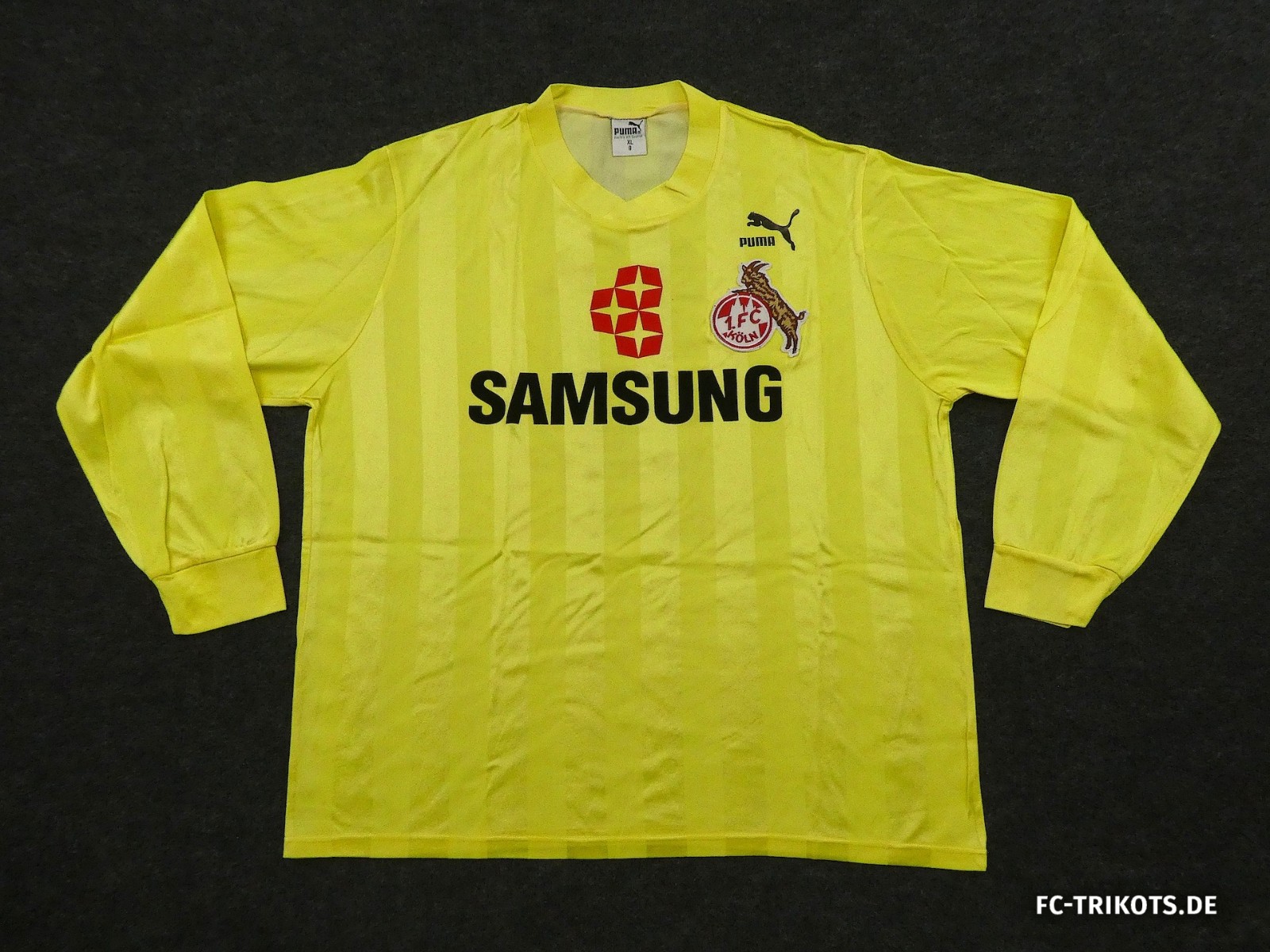 1. FC Köln 1990-91 Third Kit