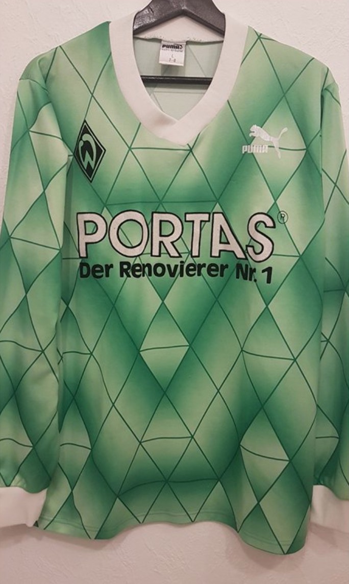 Werder Bremen 1990-91 Away Kit