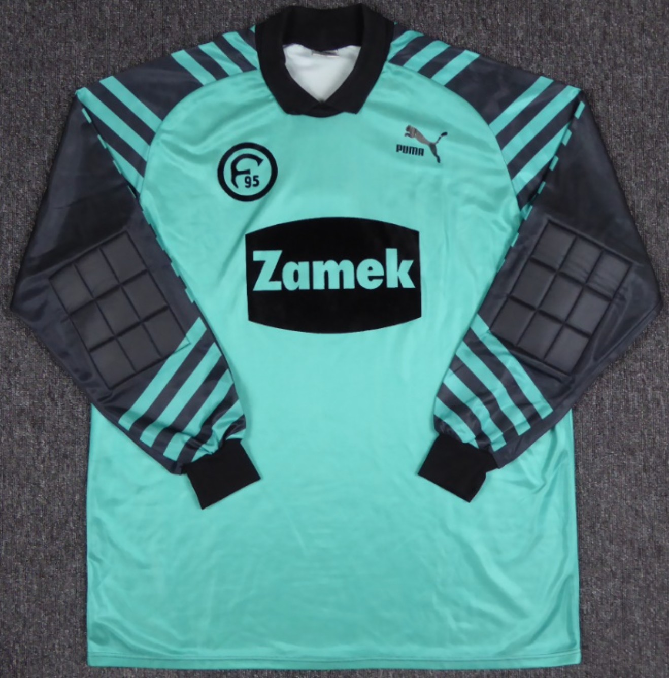 Fortuna Düsseldorf 1990-91 GK 3 Kit