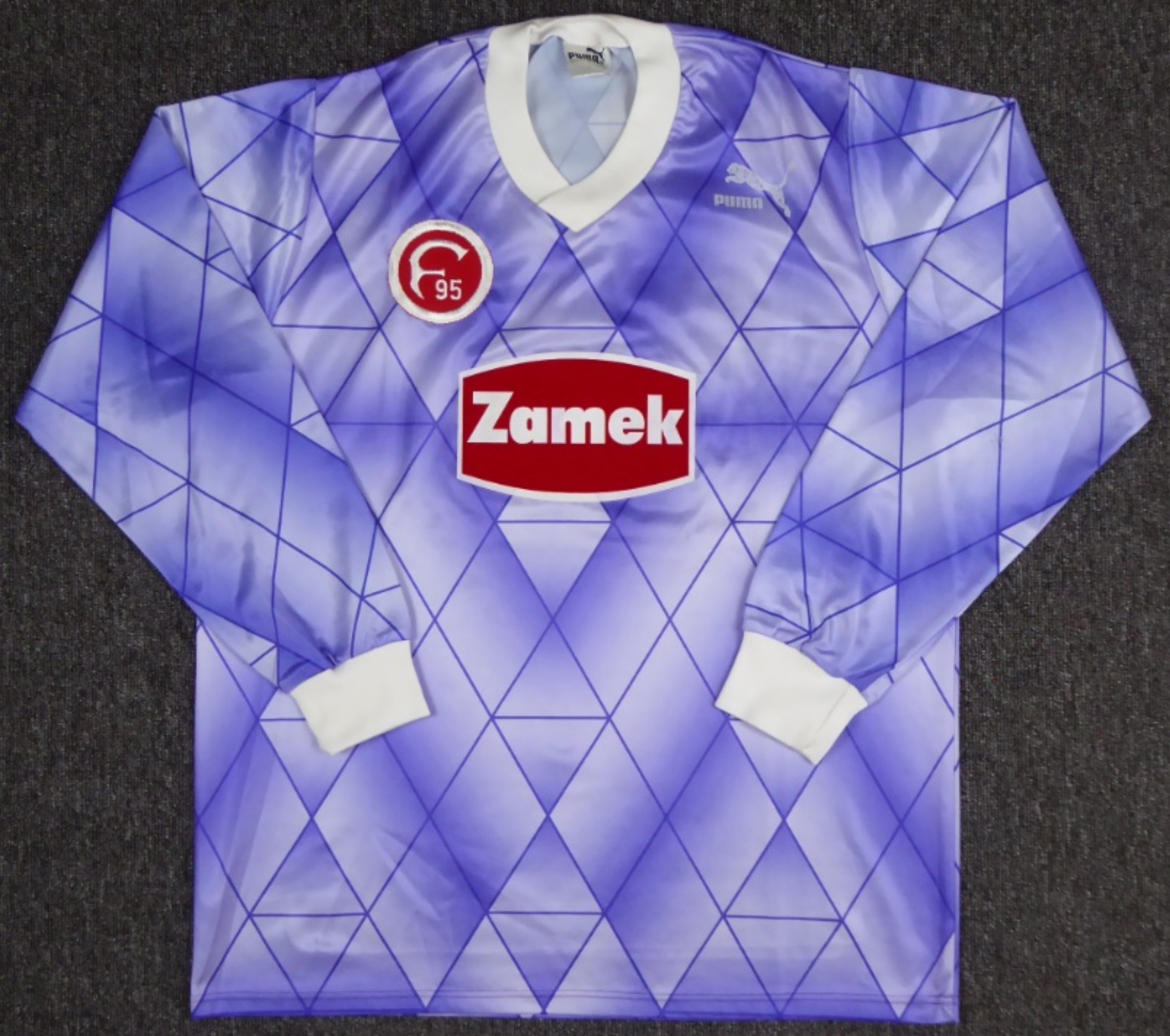 Fortuna Düsseldorf 1991-92 Third Kit