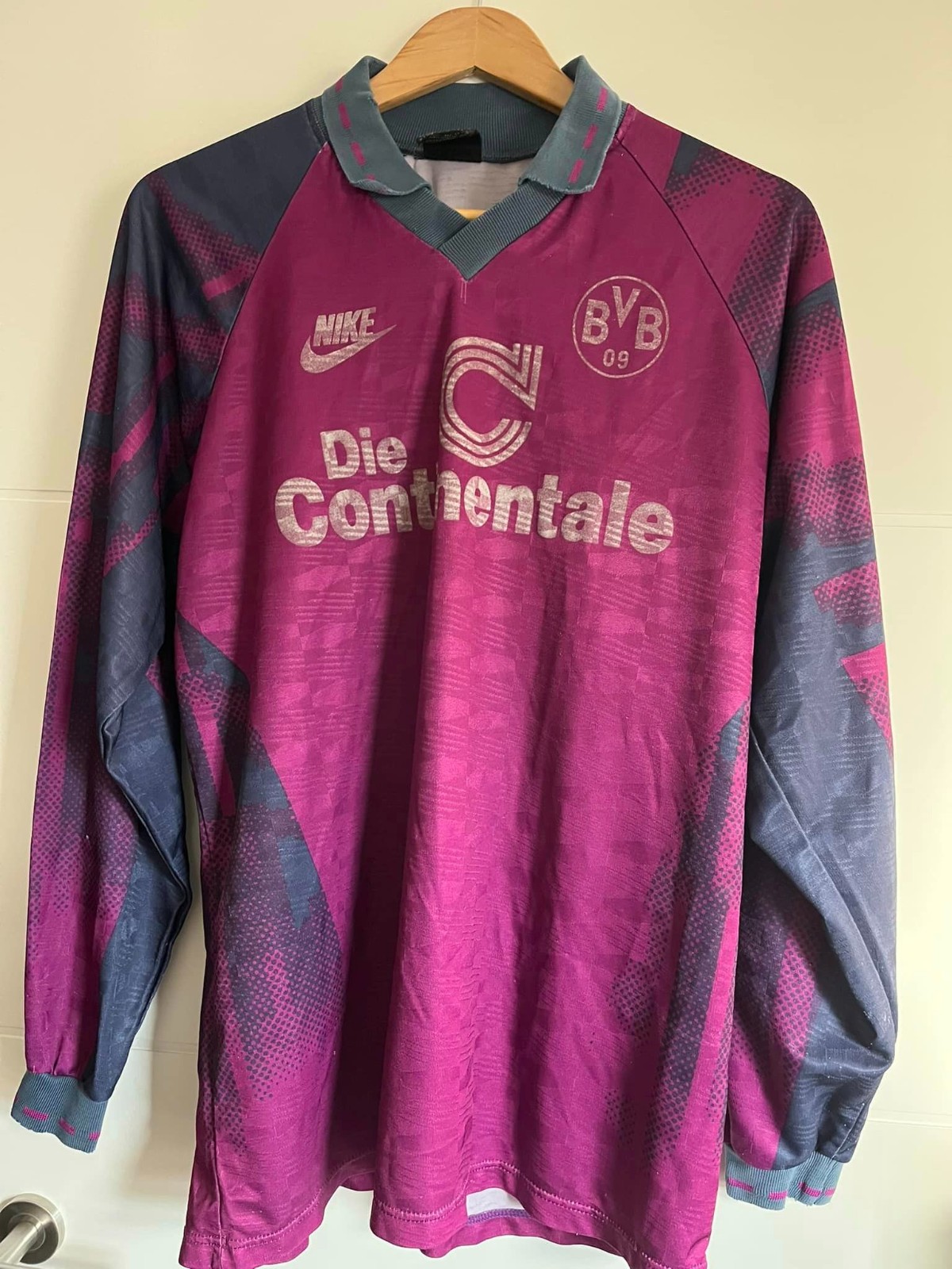 Borussia Dortmund 1992-93 Away Kit