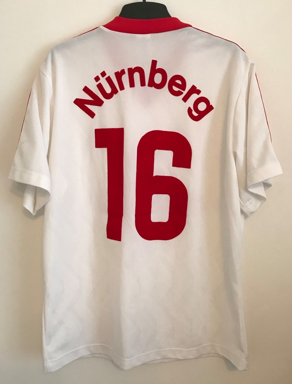 1. FC Nürnberg 1992-93 Away Kit