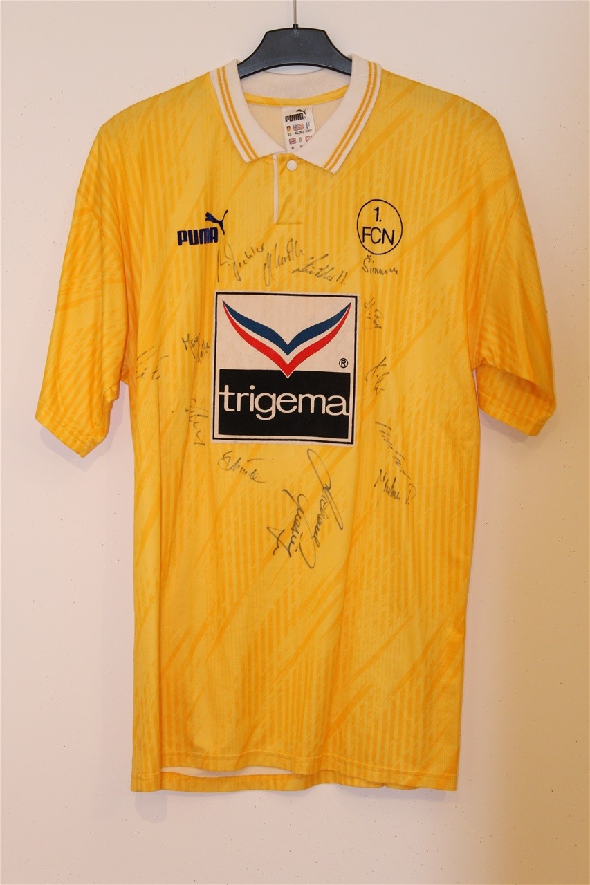 1. FC Nürnberg 1993-94 Away Kit