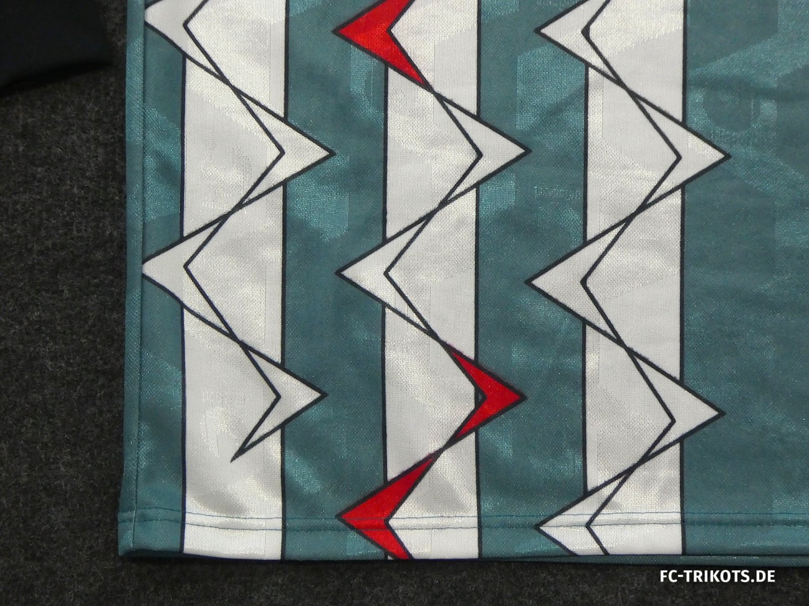 1. FC Köln 1993-94 GK Third Kit