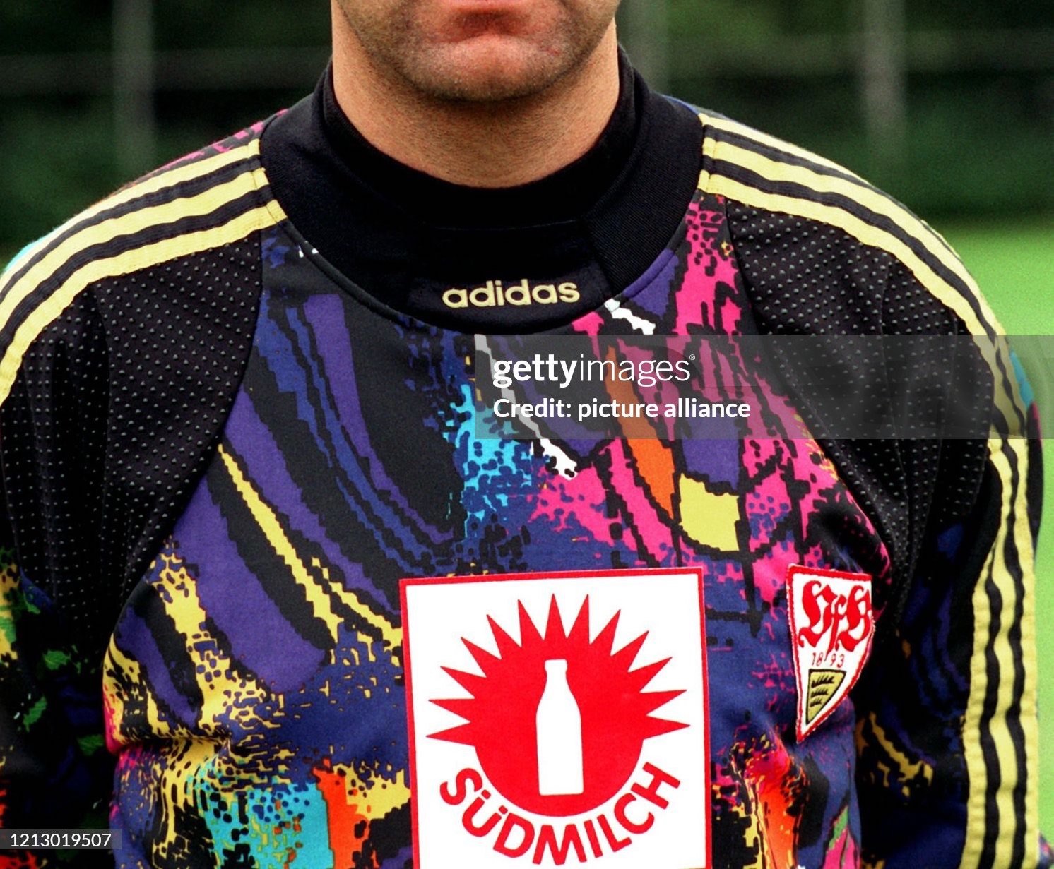 VfB Stuttgart 1993-94 GK 1 Kit