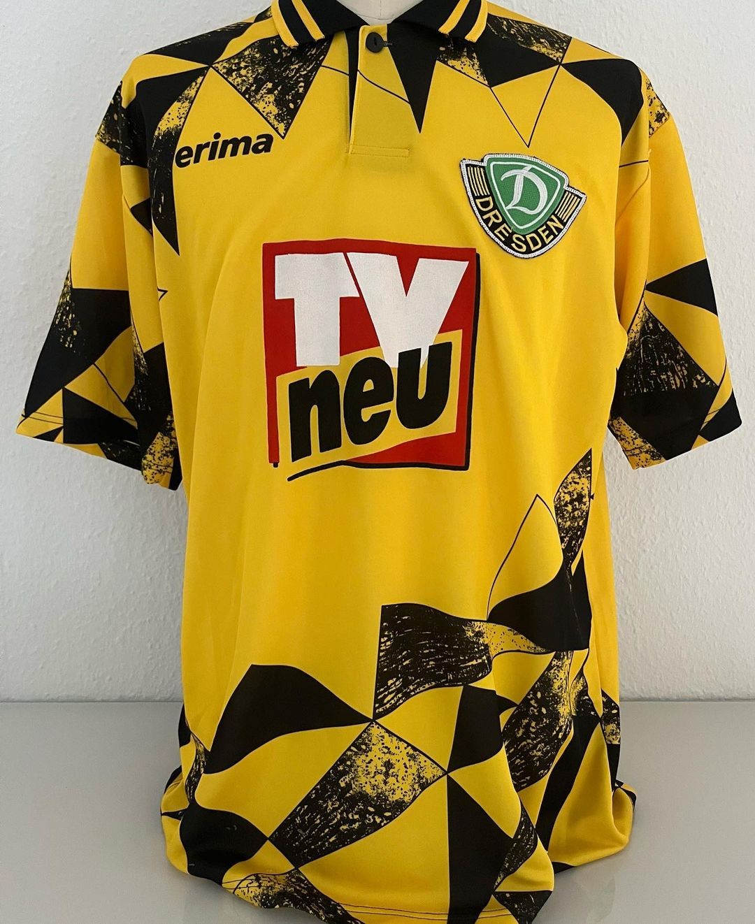 Dynamo Dresden 1994-95 Cup Kit