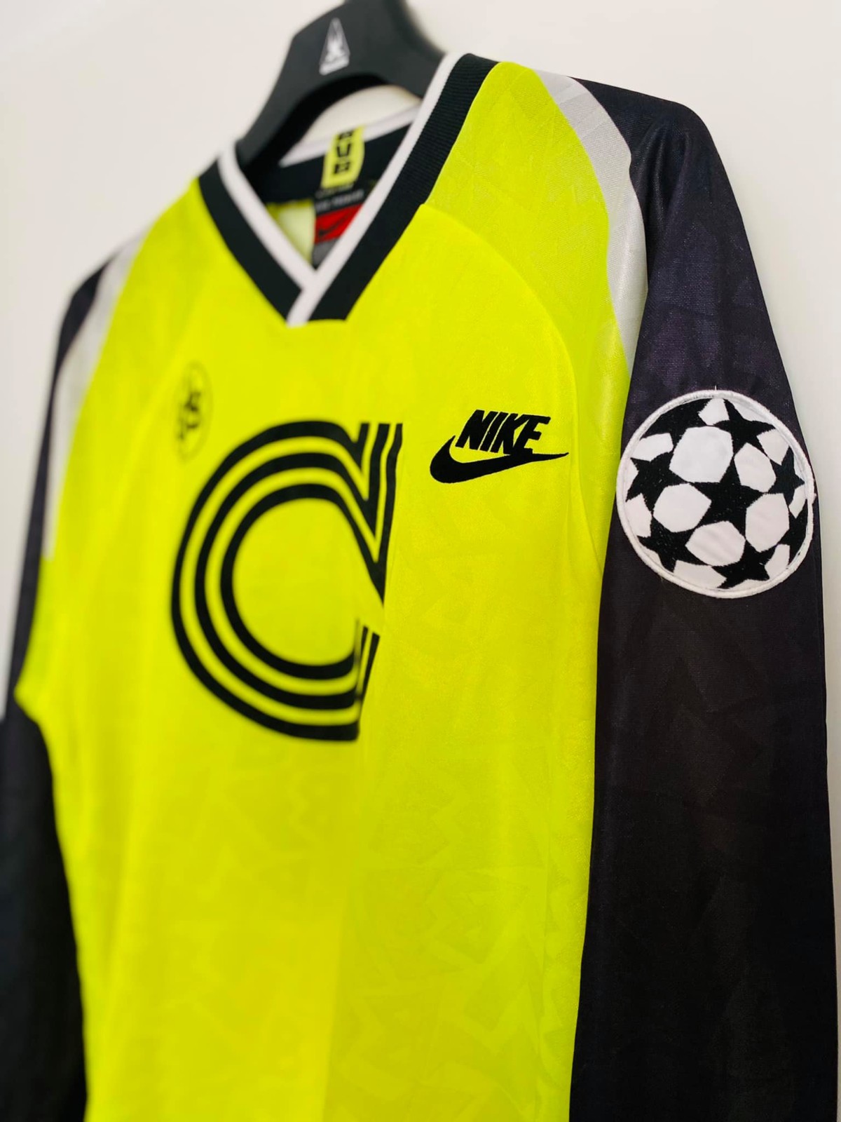Borussia Dortmund 1995-96 Champions League Home Kit